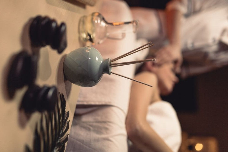 DIY Calm & Refresh: Myrtle Essential Oil Recipes for Everyday Use